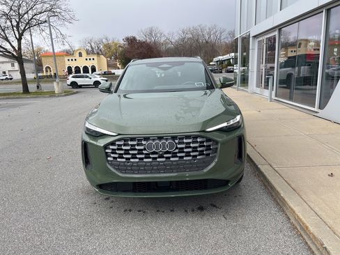 Used 2025 Audi Q5 Premium Plus w/ Premium Plus image 52