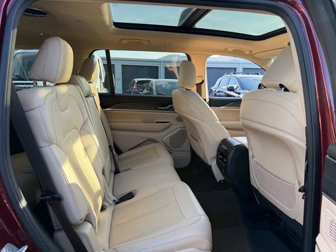 Used 2021 Jeep Grand Cherokee L Limited RWD image 15