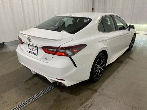 Certified 2023 Toyota Camry SE image 4
