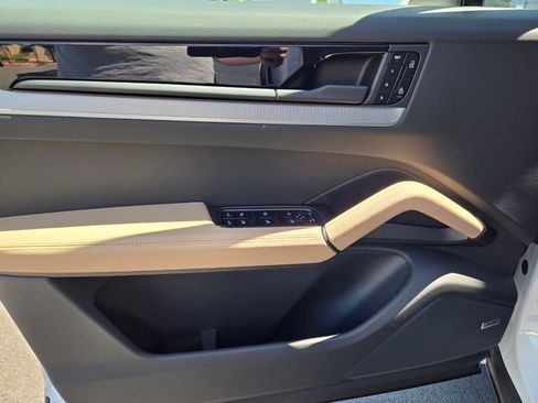 New 2026 Porsche Cayenne AWD/4WD image 20