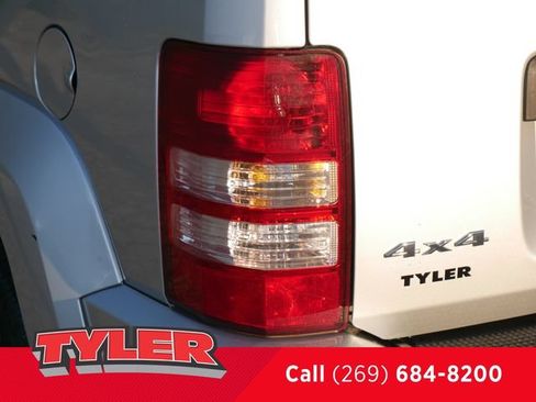 Used 2012 Jeep Liberty Sport w/ Popular Equipment Group AWD/4WD image 13
