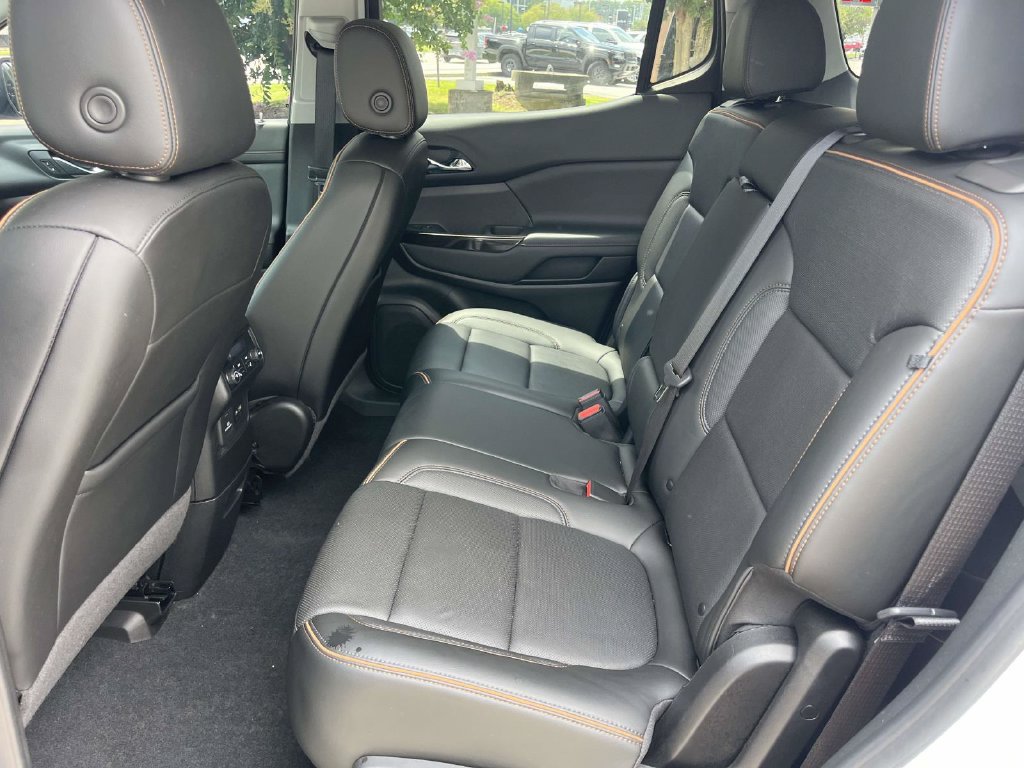 Used 2021 GMC Acadia AT4 w/ Technology Package AWD/4WD image 14