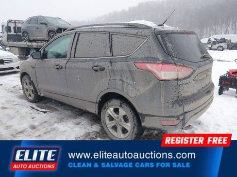 Used 2016 Ford Escape SE w/ Equipment Group 201A image 6