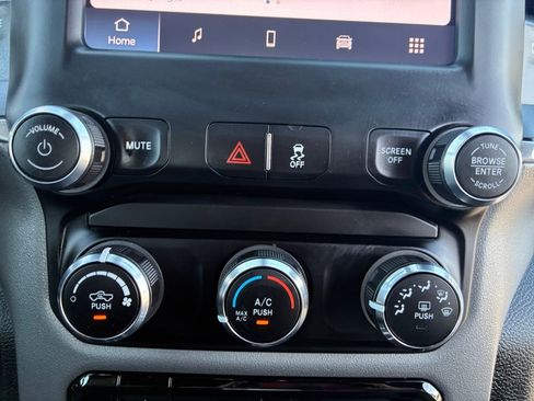 Used 2024 RAM 3500 Big Horn image 4