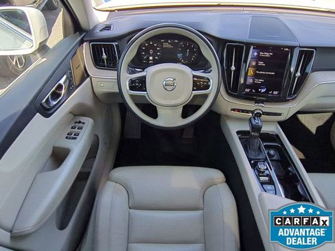 Used 2021 Volvo XC60 T5 Inscription w/ Protection Package Premier image 16