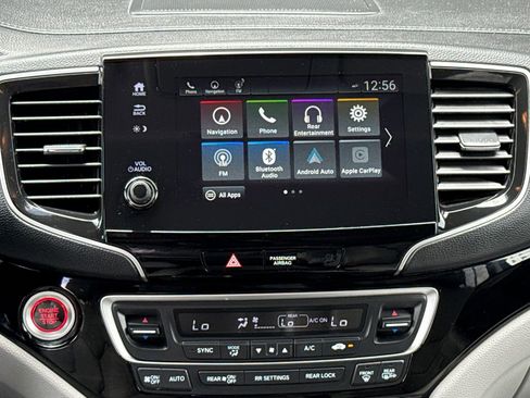 Used 2022 Honda Pilot Touring image 13