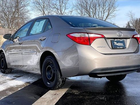Used 2014 Toyota Corolla LE image 11
