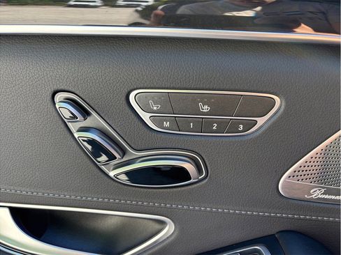Used 2019 Mercedes-Benz S 560 4MATIC Sedan image 46
