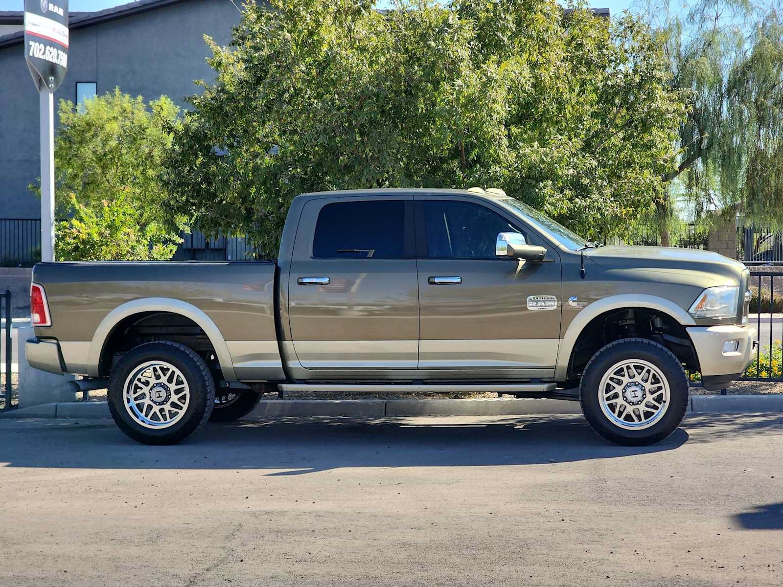 Used 2015 RAM 2500 Longhorn w/ Convenience Group AWD/4WD image 9