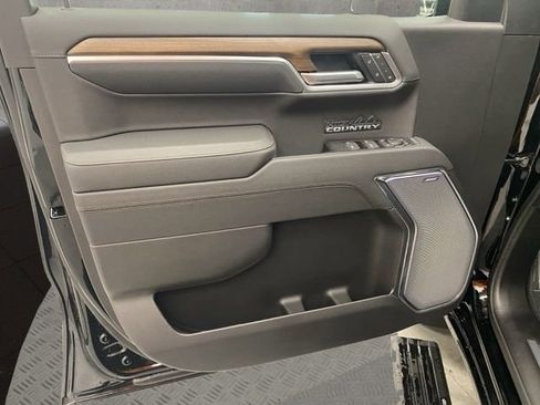 New 2026 Chevrolet Silverado 1500 High Country w/ Midnight Edition AWD/4WD image 30