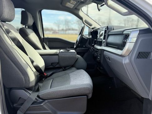 Used 2025 Ford F250 XLT image 43