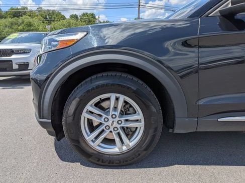 Used 2020 Ford Explorer XLT w/ Comfort Package AWD/4WD image 23