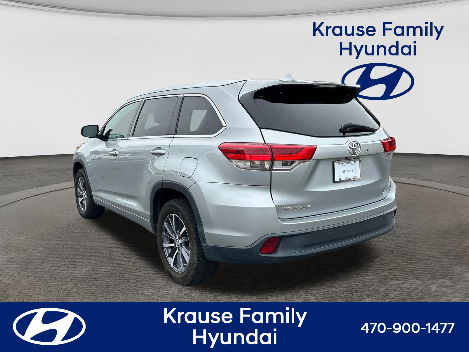 Used 2018 Toyota Highlander XLE FWD image 6