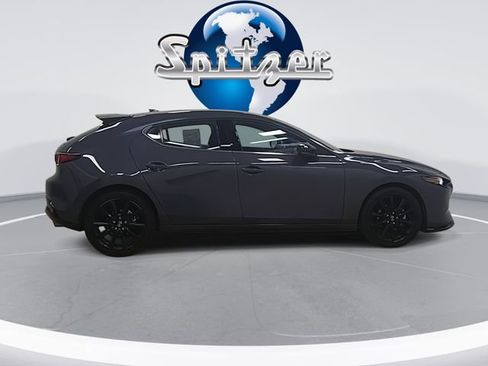 Used 2024 MAZDA MAZDA3 Hatchback w/Premium Plus Pkg image 9