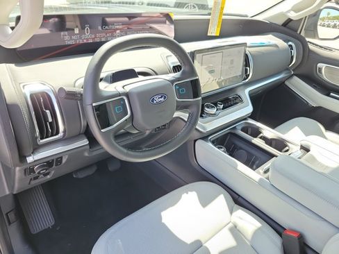 New 2027 Ford Expedition Platinum AWD/4WD image 19