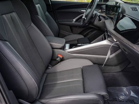 New 2025 Audi Q5 Premium Plus image 19