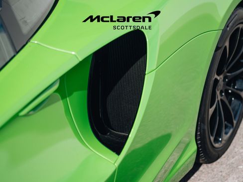 Used 2025 McLaren Artura image 23