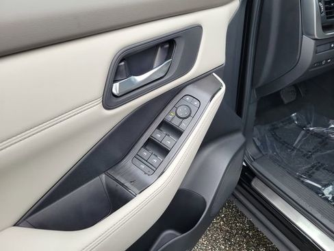New 2026 Nissan Rogue Dark Armor AWD/4WD image 6