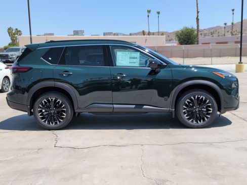 New 2026 Nissan Rogue SV FWD image 5