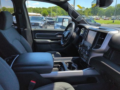 Used 2022 RAM 1500 Big Horn AWD/4WD image 10