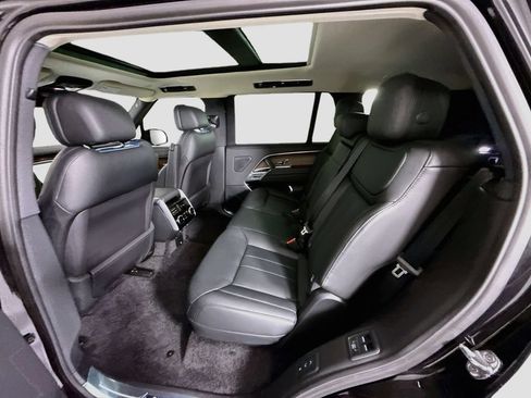 New 2026 Land Rover Range Rover Long Wheelbase SE AWD/4WD image 23