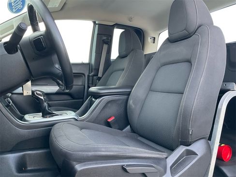 Used 2022 Chevrolet Colorado LT w/ Fleet Safety Package image 27
