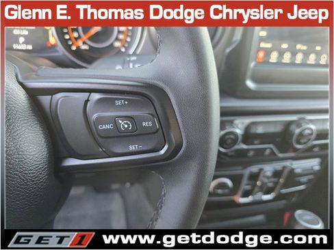 Certified 2023 Jeep Gladiator Willys image 20