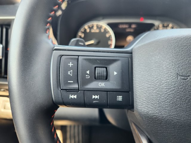 Used 2026 Nissan Pathfinder Rock Creek AWD/4WD image 28
