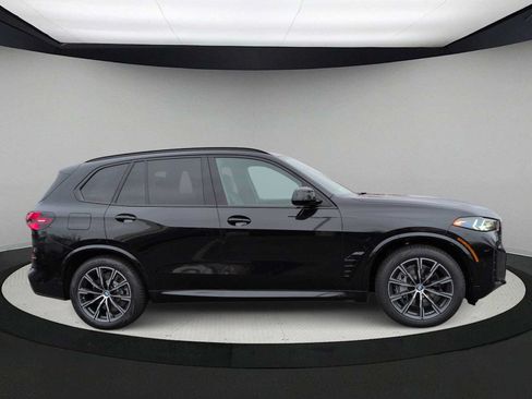 Used 2026 BMW X5 xDrive50e w/ M Sport Package AWD/4WD image 9