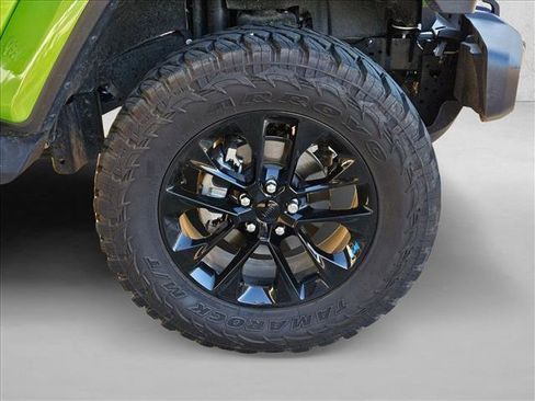 Used 2025 Jeep Gladiator Sport image 23