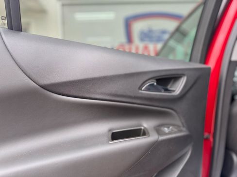 Used 2023 Chevrolet Equinox LT image 52