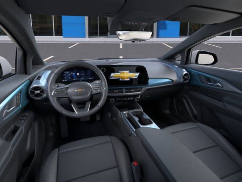 New 2026 Chevrolet Equinox EV LT w/ Convenience Package II FWD image 15
