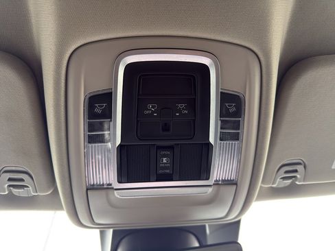 Used 2022 RAM 1500 Laramie image 23