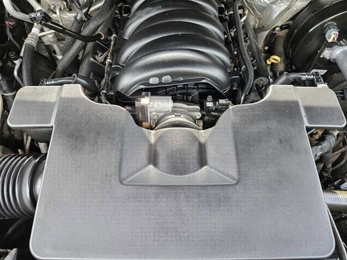 Used 2016 Chevrolet Tahoe LT image 28