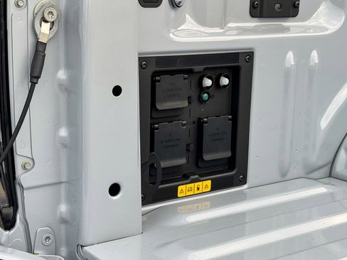 New 2025 Ford F150 Lightning Platinum image 19