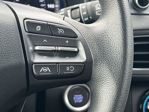 Used 2023 Hyundai Kona SEL image 12