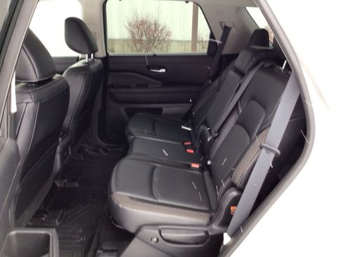 Used 2022 Nissan Pathfinder SL image 13
