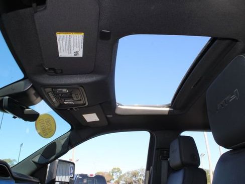 Used 2024 GMC Sierra 2500 AT4 w/ AT4 Premium Plus Package image 21