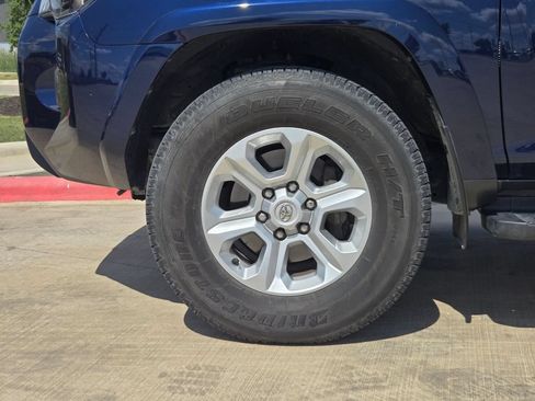Used 2023 Toyota 4Runner SR5 AWD/4WD image 8