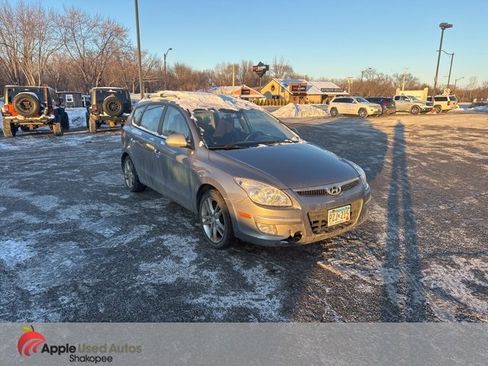 Used 2012 Hyundai Elantra SE image 1