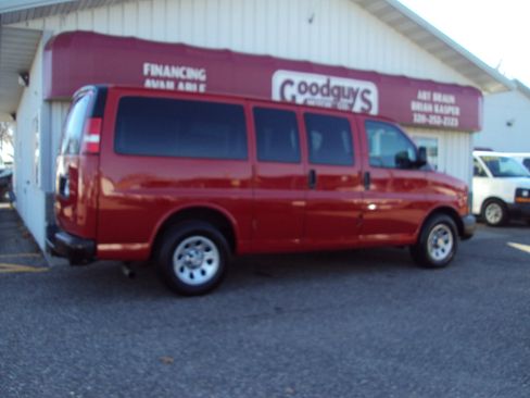 Used 2013 Chevrolet Express 1500 AWD image 11