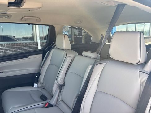 Certified 2026 Honda Odyssey Touring image 36