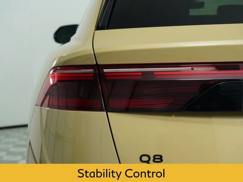 Used 2025 Audi Q8 Premium Plus w/ Premium Plus Package AWD/4WD image 20