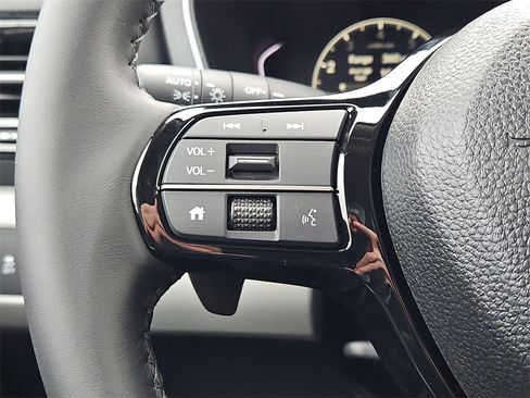 New 2025 Honda Pilot EX-L image 14