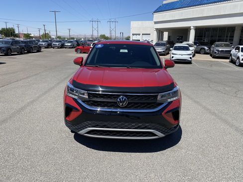 Certified 2023 Volkswagen Taos SE w/ Panoramic Sunroof Package FWD image 47