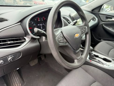 Used 2024 Chevrolet Malibu LT FWD image 28