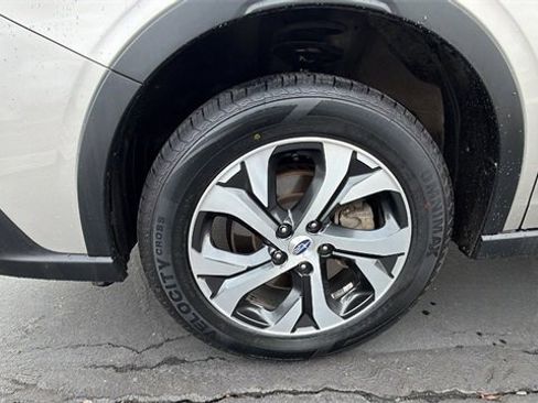 Used 2020 Subaru Outback Limited image 10