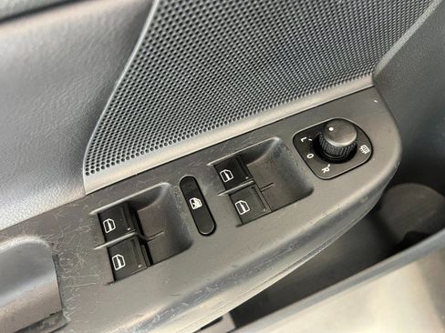 Used 2006 Volkswagen Jetta 2.0T FWD image 26