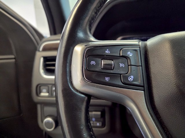 Used 2021 Chevrolet Suburban Premier w/ Premium Package RWD image 27