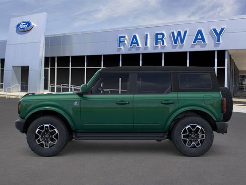 New 2025 Ford Bronco Outer Banks image 3